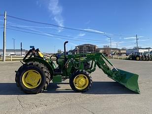 Main image John Deere 5065E 1