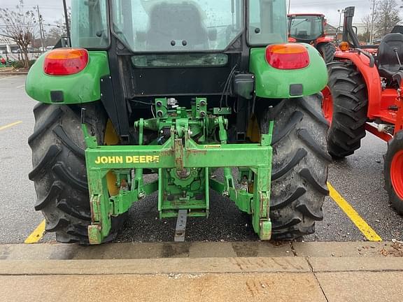 Image of John Deere 5065E equipment image 4