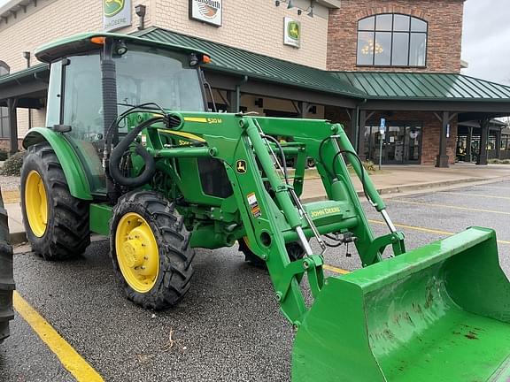 Image of John Deere 5065E equipment image 1