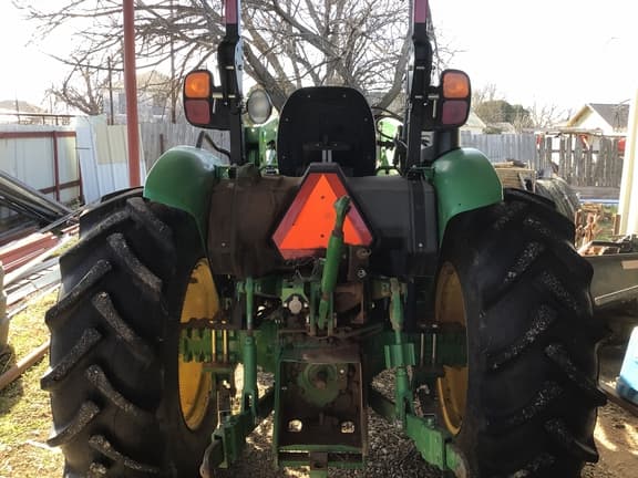 Image of John Deere 5065E equipment image 4
