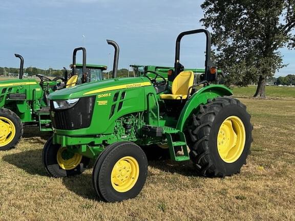 Image of John Deere 5065E Primary image