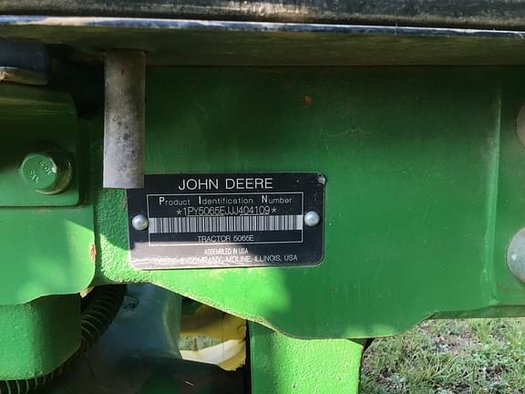 Image of John Deere 5065E equipment image 1