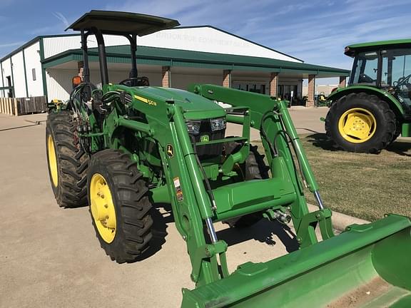 Image of John Deere 5065E equipment image 2