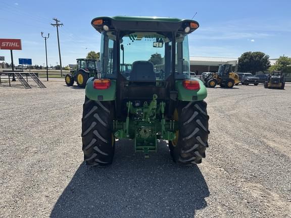 Image of John Deere 5065E equipment image 3