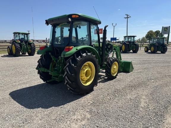 Image of John Deere 5065E equipment image 4