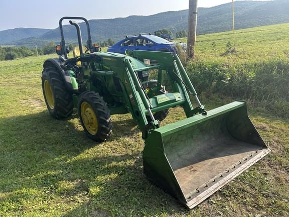 Image of John Deere 5065E equipment image 1