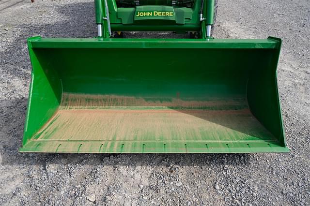 Image of John Deere 5065E equipment image 4