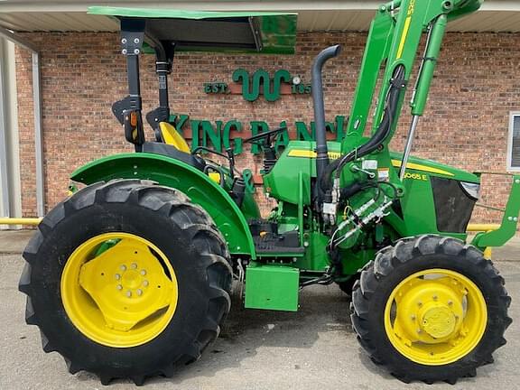 Image of John Deere 5065E equipment image 3