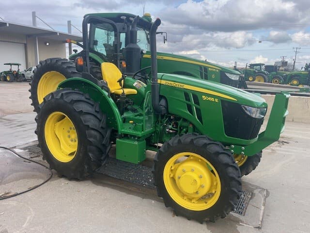 Image of John Deere 5065E Image 1
