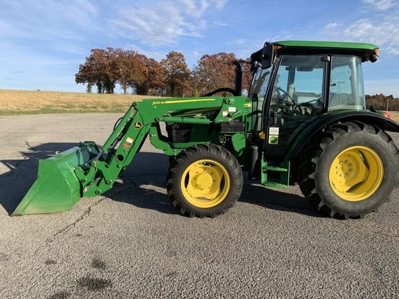Main image John Deere 5065E