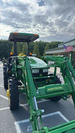 Image of John Deere 5065E equipment image 2