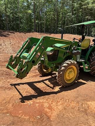 Image of John Deere 5065E equipment image 1