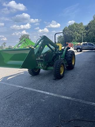 Image of John Deere 5065E equipment image 2