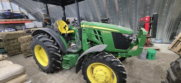 2018 John Deere 5065E Equipment Image0