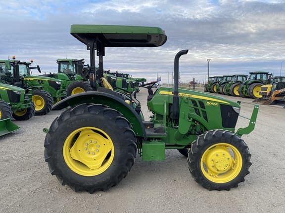 Image of John Deere 5065E equipment image 4