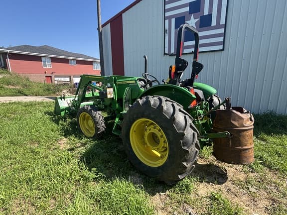 Image of John Deere 5065E equipment image 4