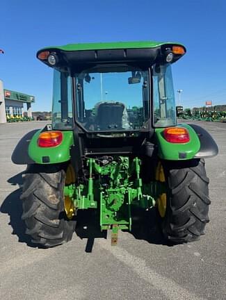 Image of John Deere 5065E equipment image 3