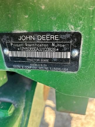 Image of John Deere 5065E equipment image 2