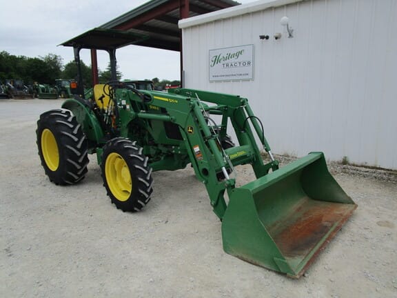 Main image John Deere 5065E