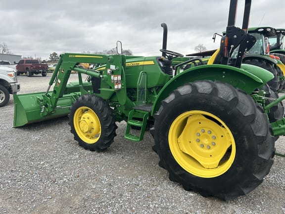 2018 John Deere 5065E Equipment Image0