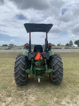 Image of John Deere 5065E equipment image 3