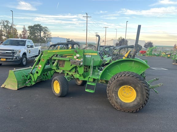 Main image John Deere 5065E