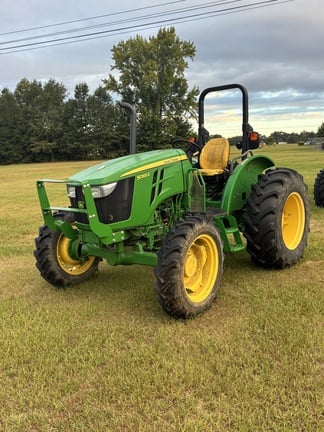 2018 John Deere 5065E Equipment Image0