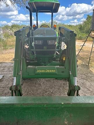 Image of John Deere 5065E equipment image 3