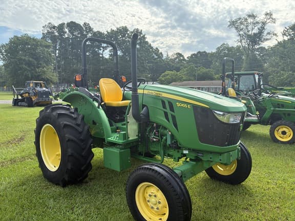 Image of John Deere 5065E Primary image