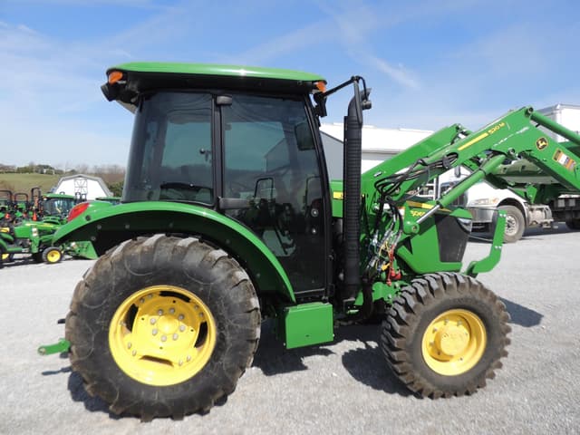 Image of John Deere 5065E equipment image 3