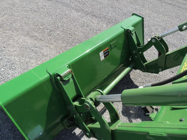 Image of John Deere 5065E equipment image 4