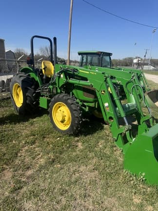 Image of John Deere 5065E equipment image 2