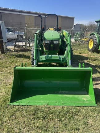 Image of John Deere 5065E equipment image 1