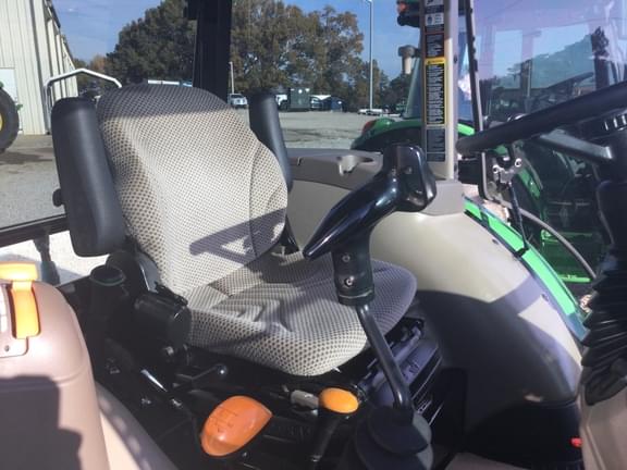 Image of John Deere 5065E equipment image 4