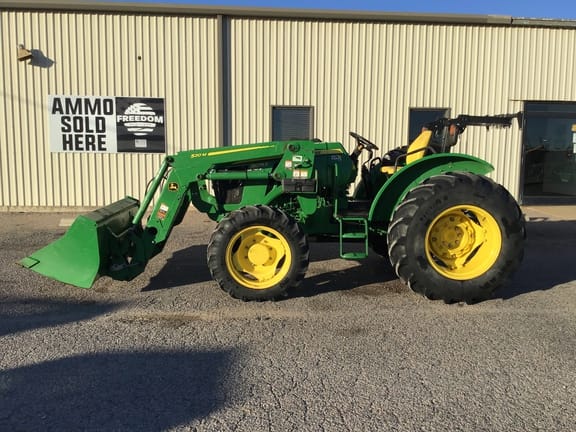 Main image John Deere 5075E