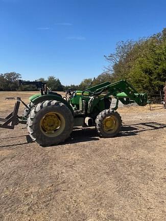 Image of John Deere 5075E equipment image 3