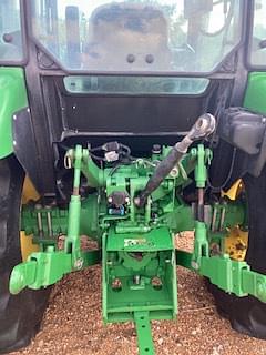 Image of John Deere 5075E equipment image 4