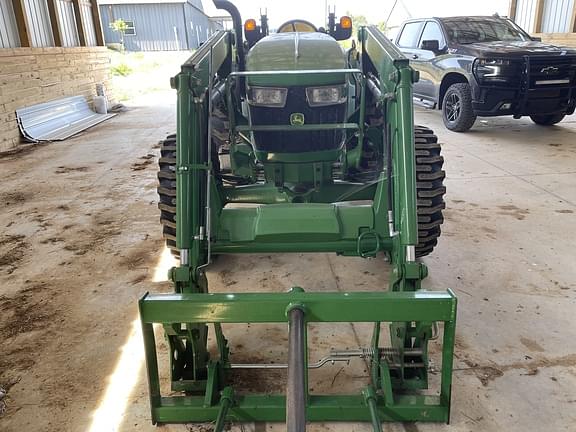 Image of John Deere 5075E equipment image 4