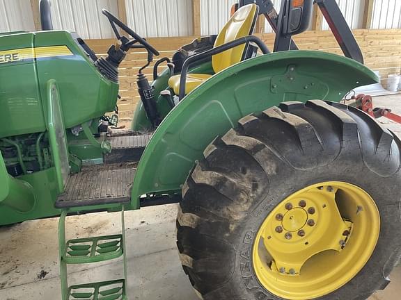 Image of John Deere 5075E equipment image 1