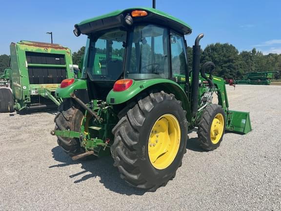 Image of John Deere 5075E equipment image 4