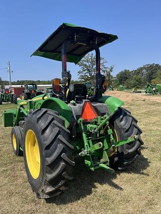 Image of John Deere 5075E equipment image 4