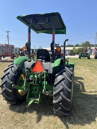 Image of John Deere 5075E equipment image 3