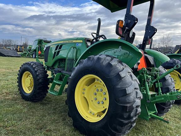 Image of John Deere 5075E equipment image 2