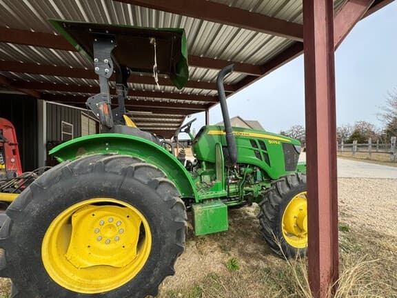 Image of John Deere 5075E equipment image 4