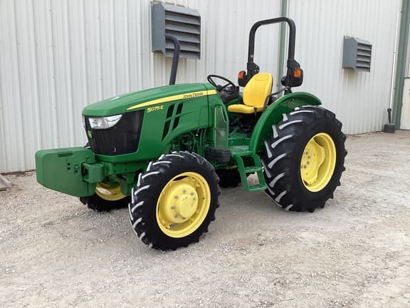 Image of John Deere 5075E equipment image 1