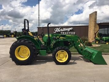Main image John Deere 5075E