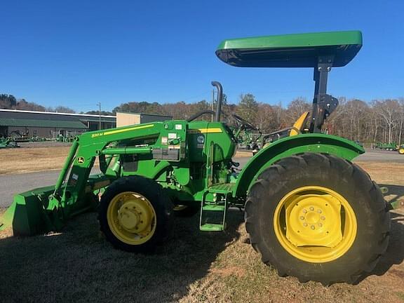 Image of John Deere 5075E equipment image 4