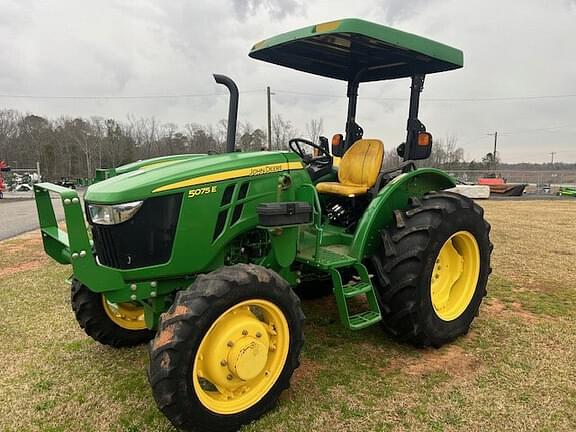 Image of John Deere 5075E equipment image 3