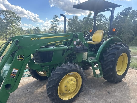 2018 John Deere 5075E Equipment Image0