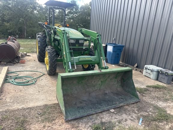 Image of John Deere 5075E equipment image 2